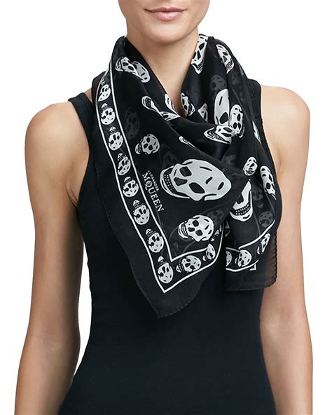 skull scarf designer